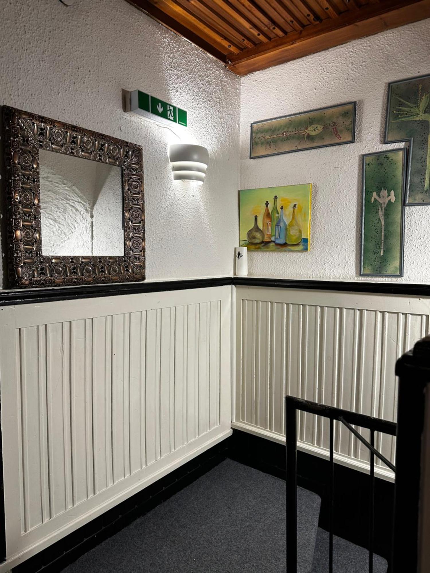 Hostel Lovely Rooms, City Center, Shared Bathroom, Windows To Corridor Філлах Екстер'єр фото